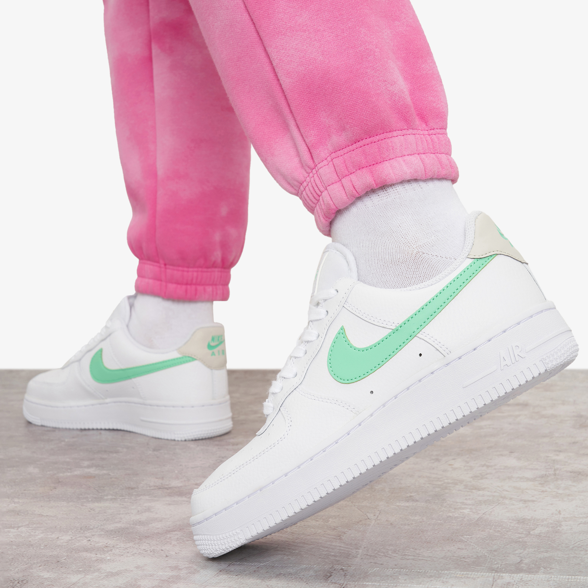 Женские кеды Nike Air Force 1 '07, Белый Вид№7