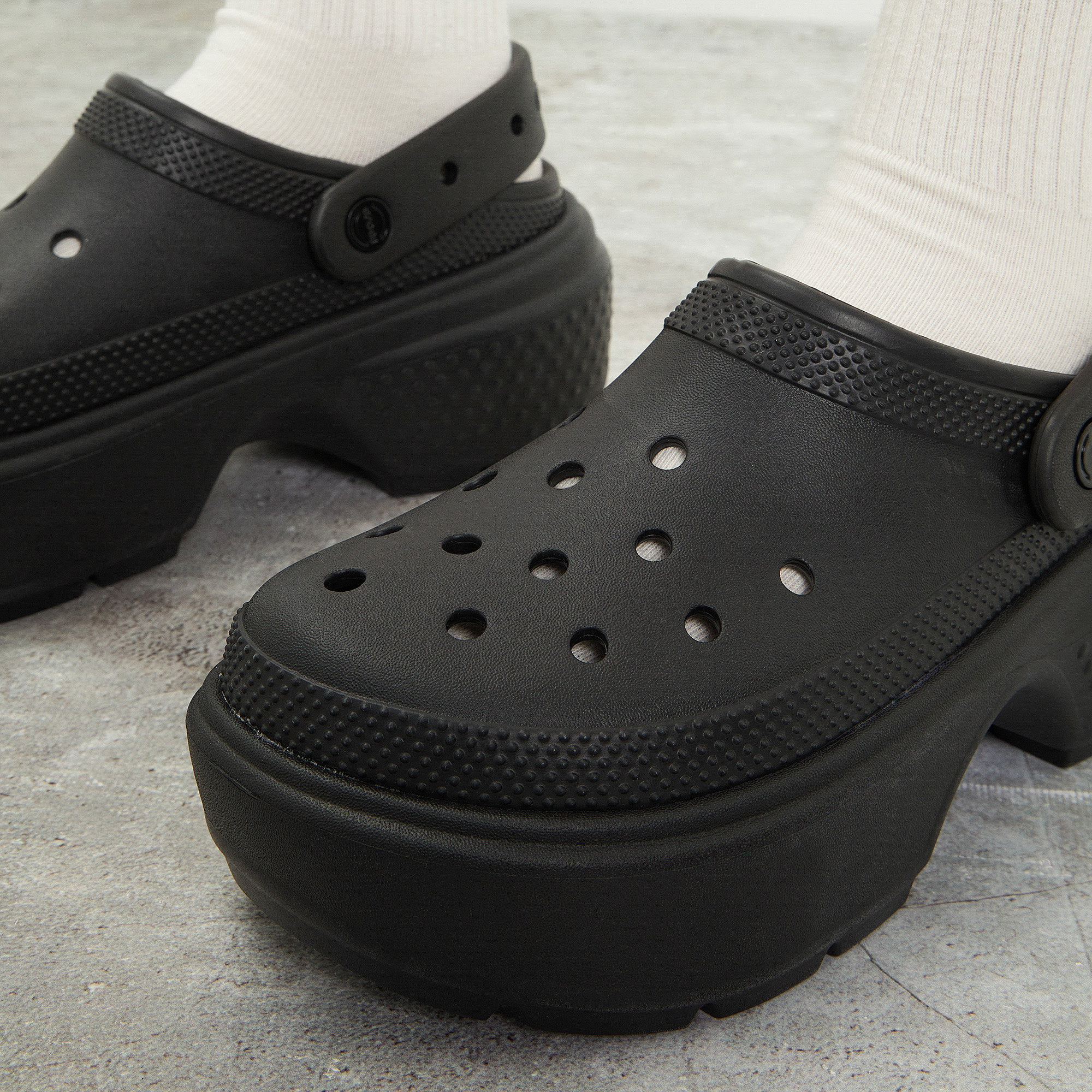 Crocs Stomp Clog, Черный 209347C1G-001 - фото 9