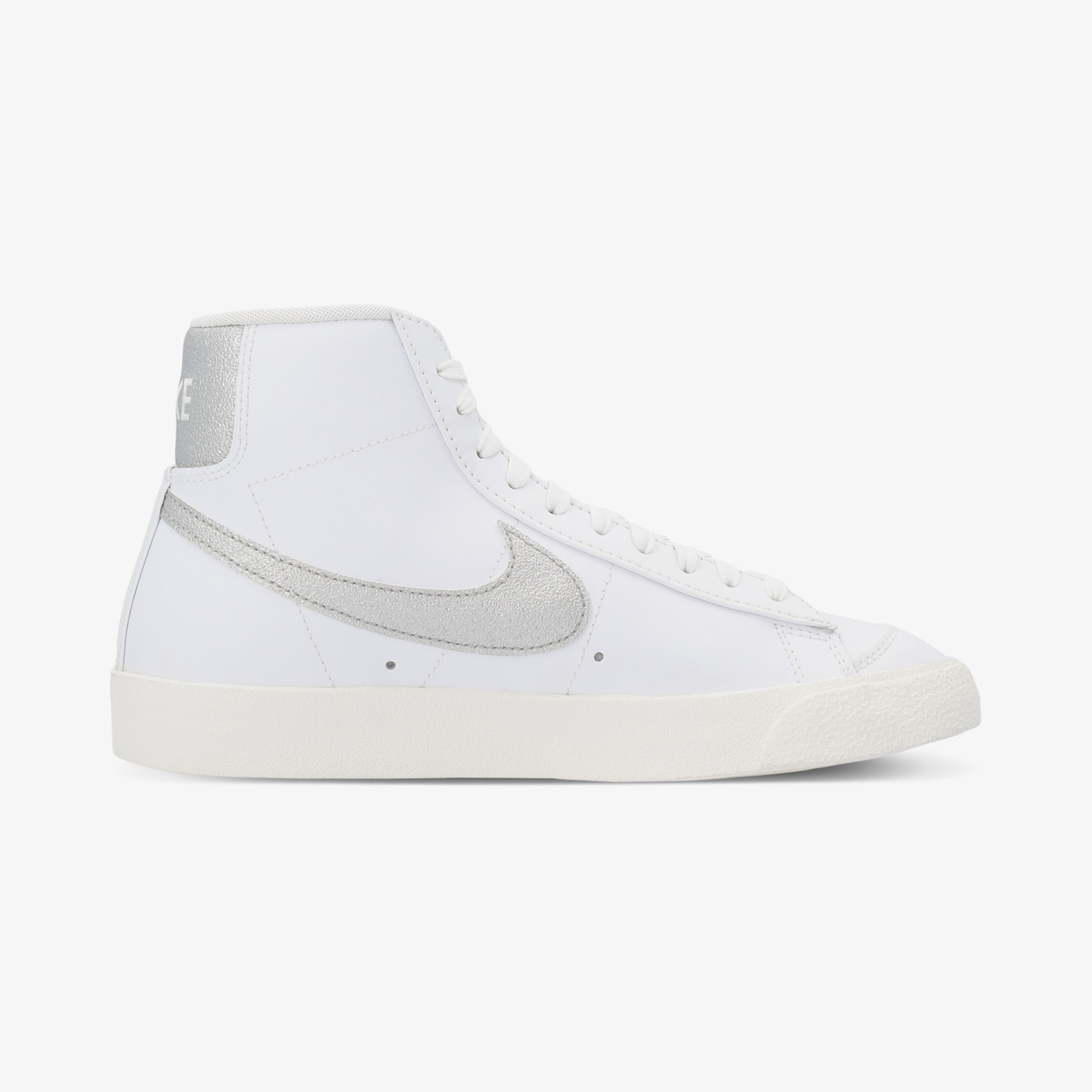 Женские кеды Nike Blazer Mid '77 ESS, Белый Вид№4