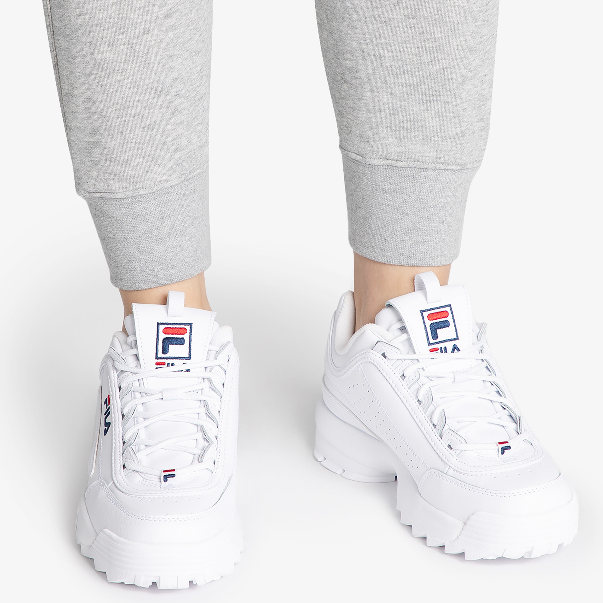 Кроссовки Fila Disruptor с платьем