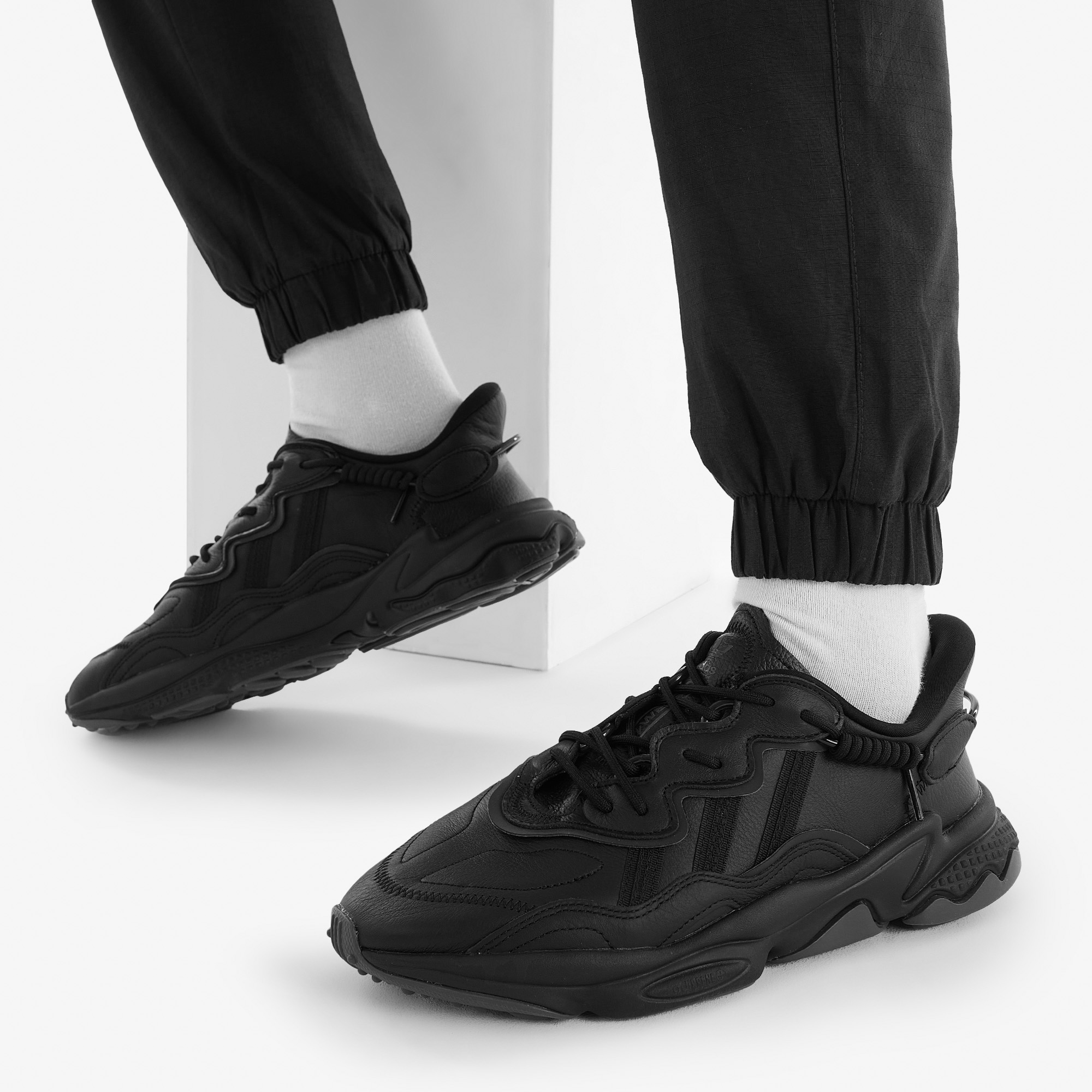 Кроссовки adidas adidas Ozweego Leather GW8016A01-, цвет черный, размер 44 - фото 7