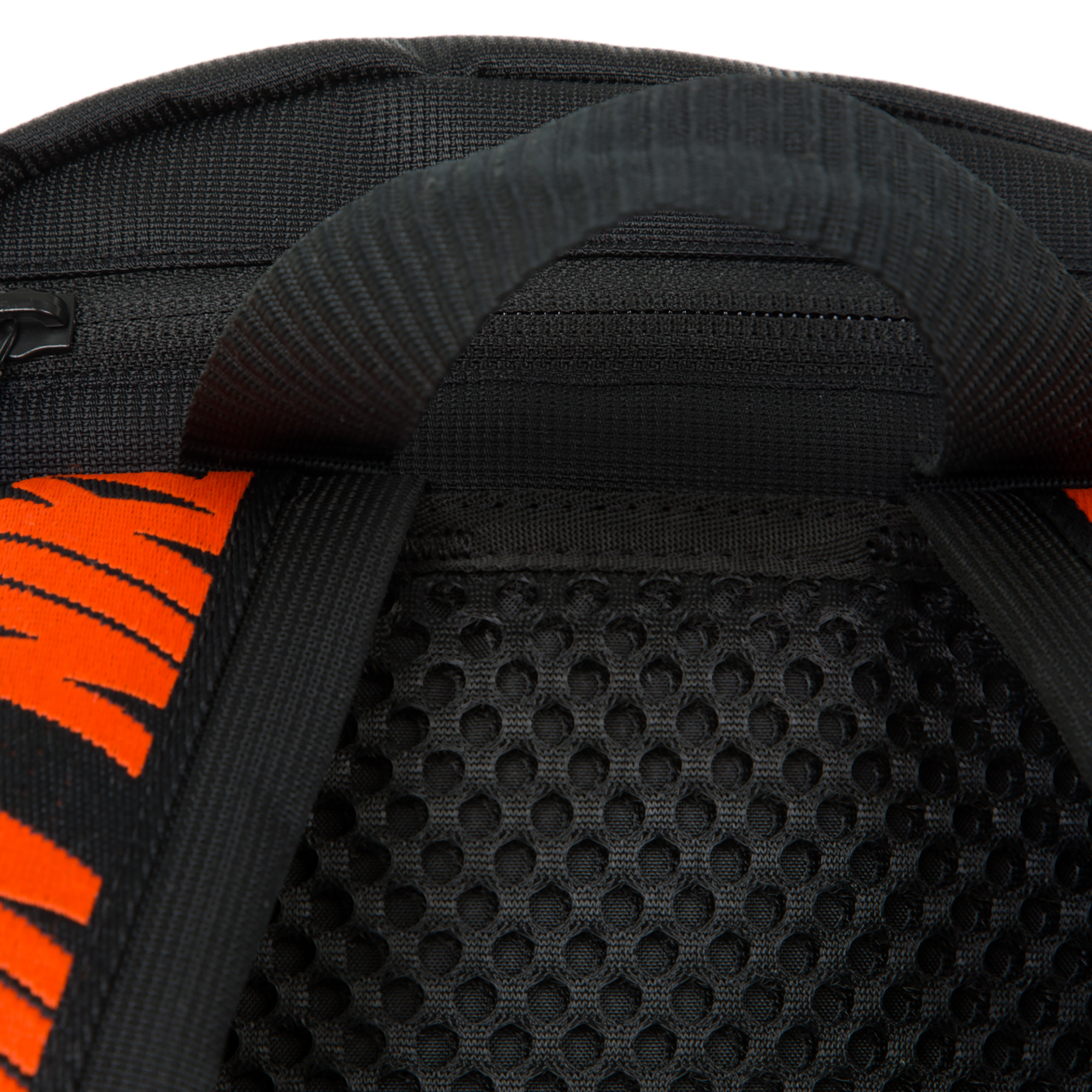 Рюкзаки Nike Nike Sportswear Essentials BA6143N06-010, цвет черный, размер Без размера BA6143-010 - фото 4