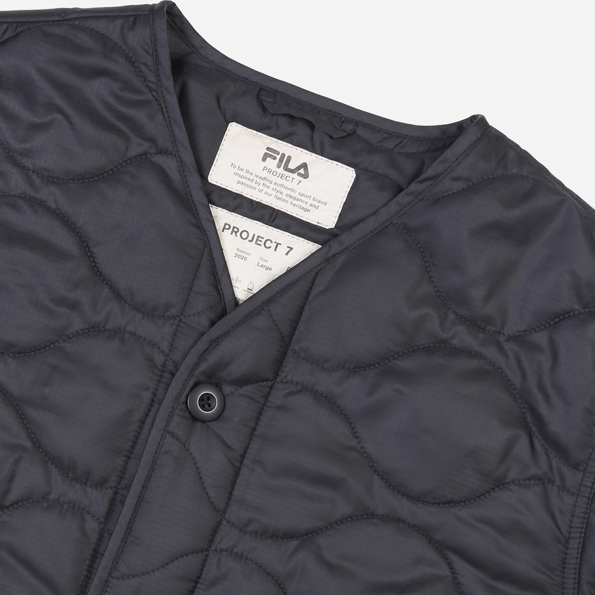 Куртки FILA Куртка FILA x BTS FS2JKC4B03XFLA-BLK, цвет черный, размер 46 - фото 3