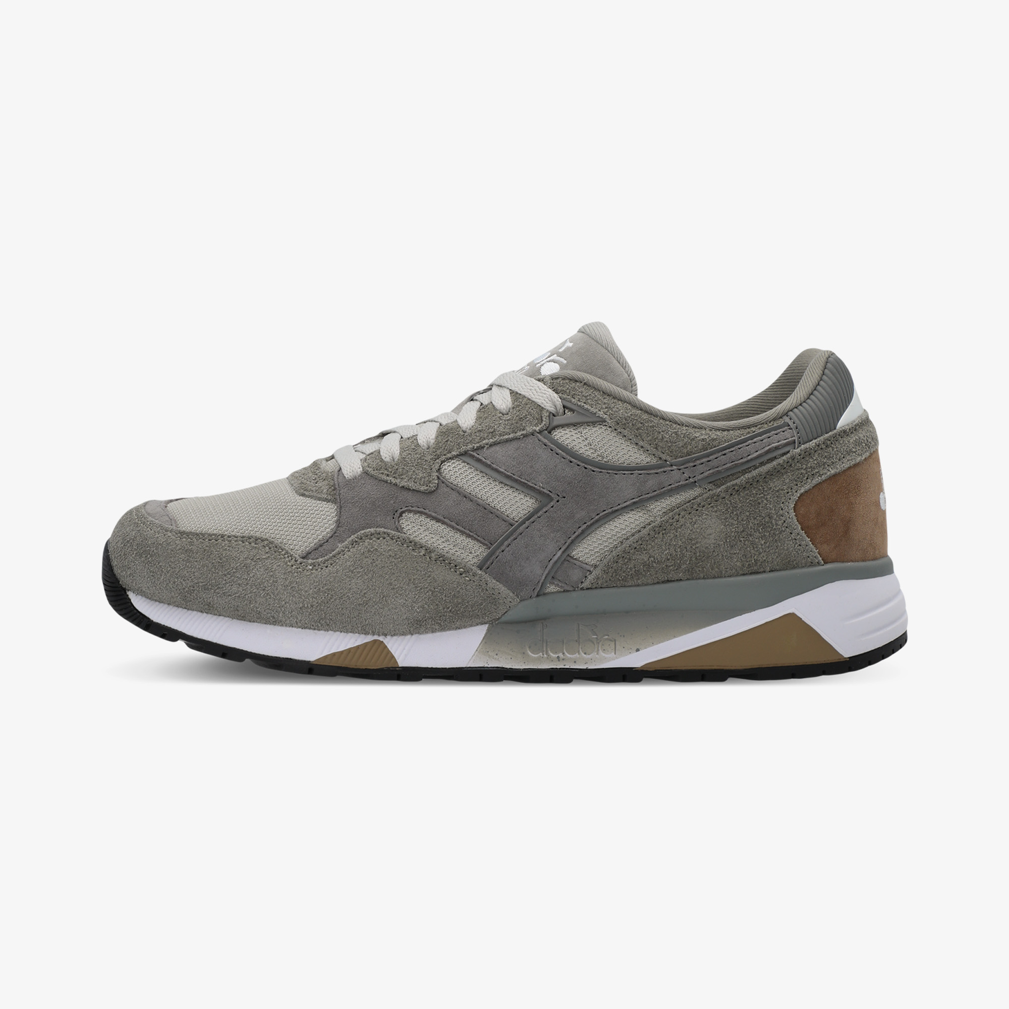 

Diadora N9002 Winter, Серый