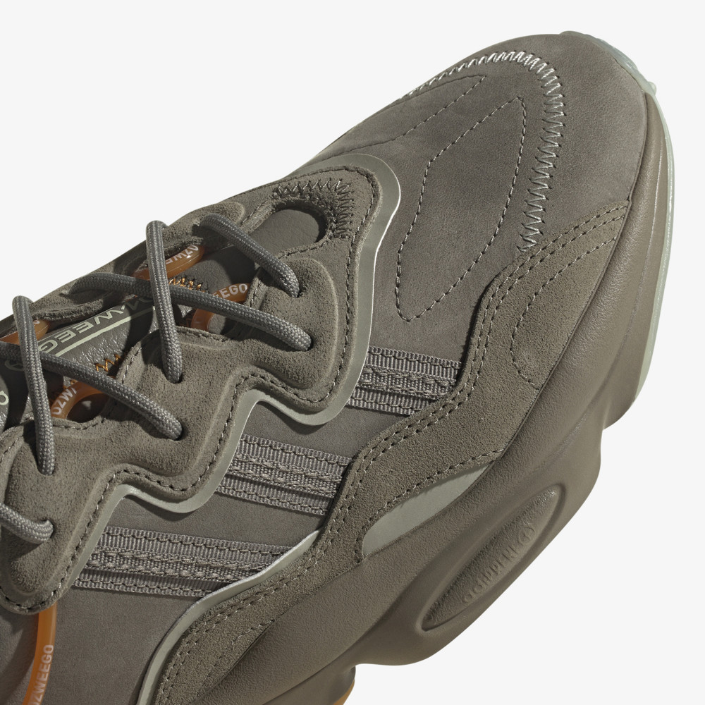 Мужские кроссовки adidas Ozweego - фото 8