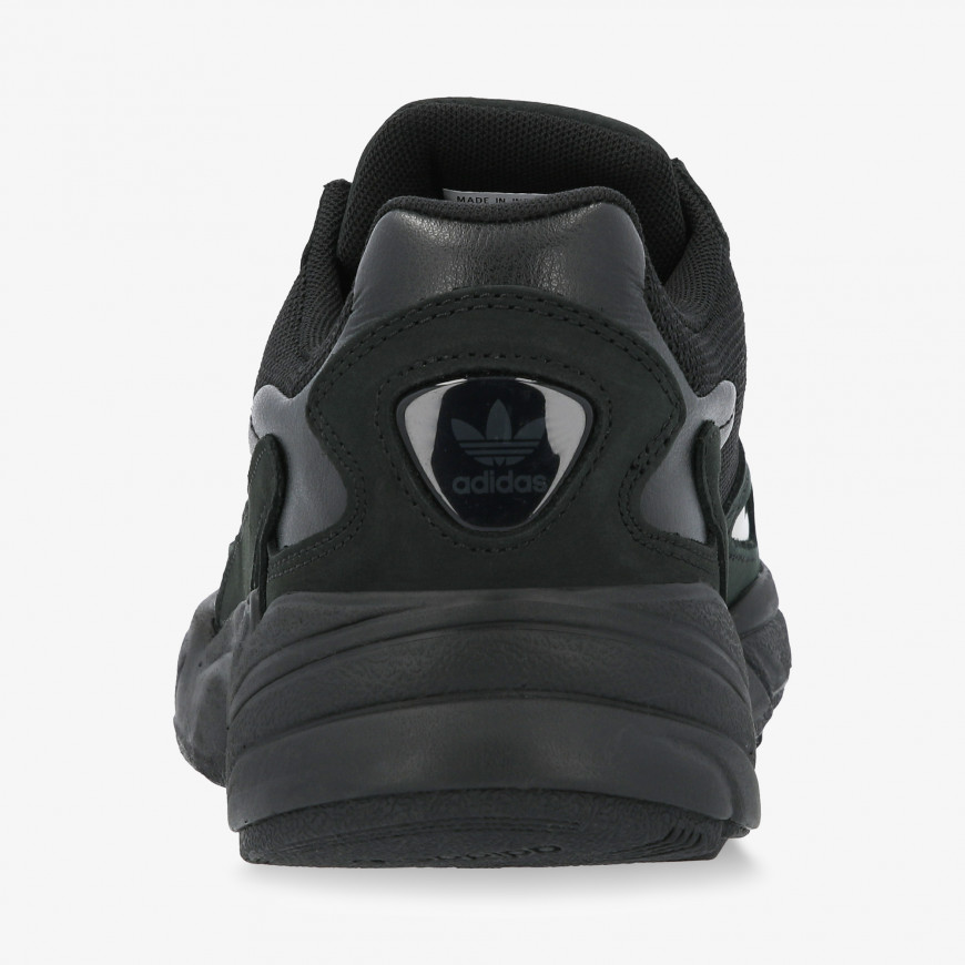 adidas falcón