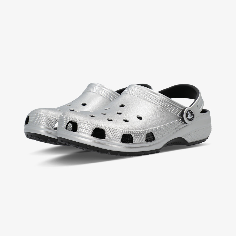 Metallic silver outlet crocs