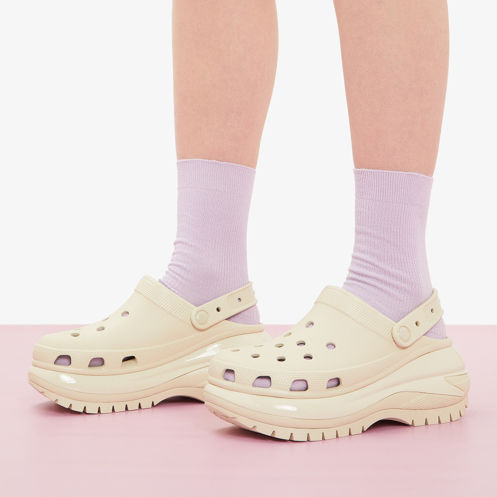 Женские сабо Crocs Mega Crush Clog - фото 8