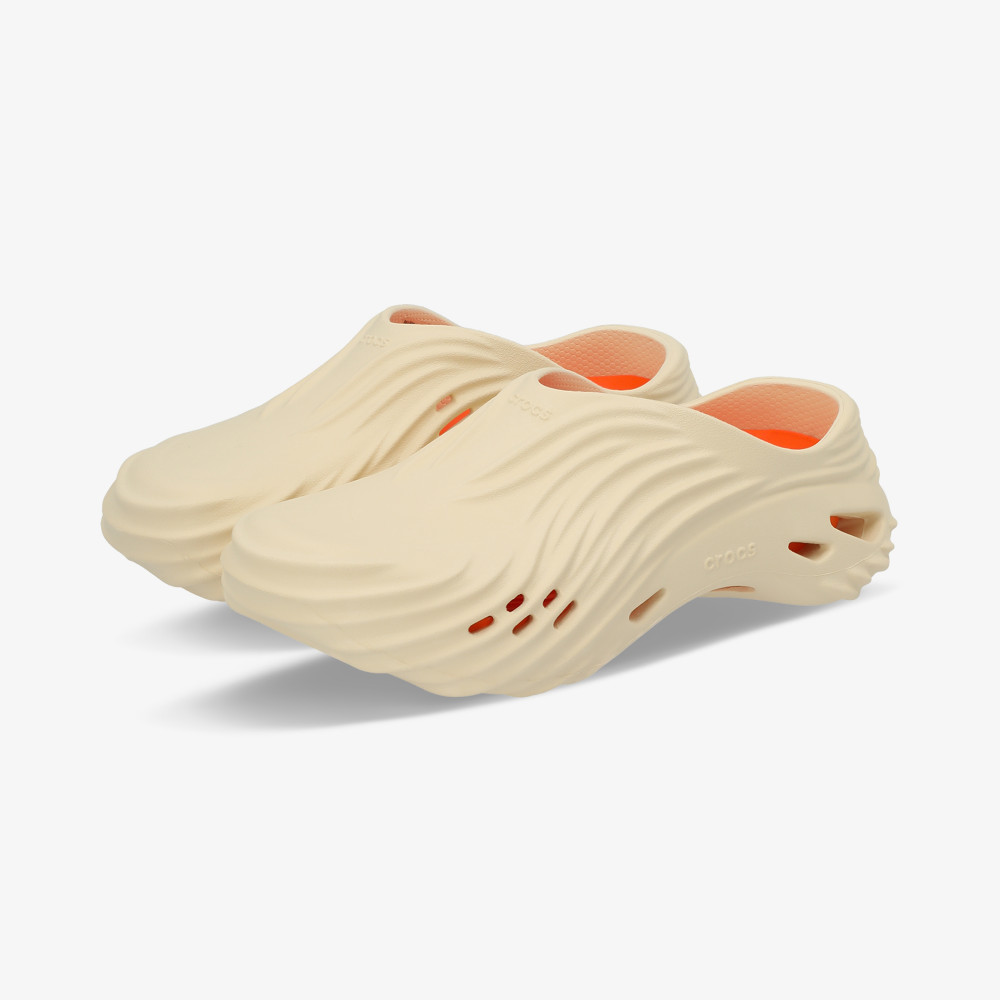 Женское сабо Crocs Echo Wave - фото 3