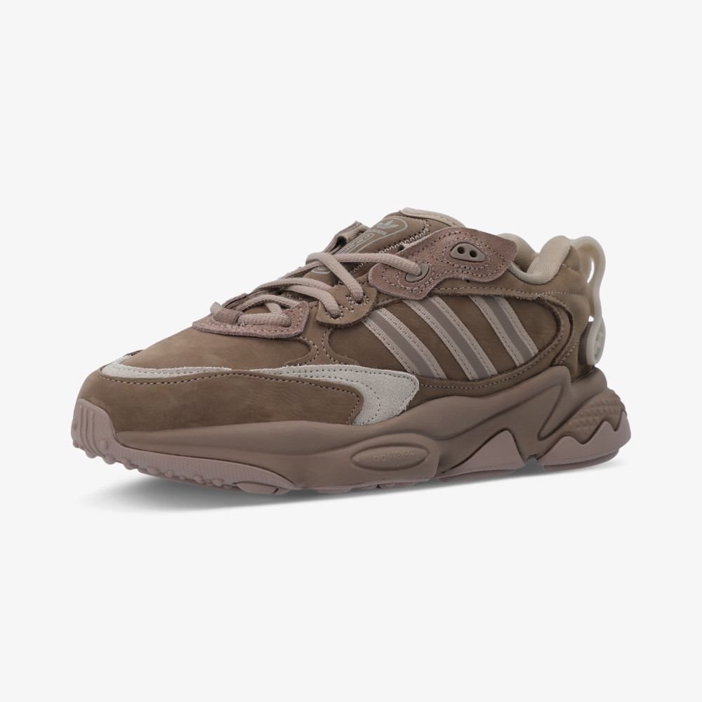 Женские кроссовки adidas Ozweego - фото 2
