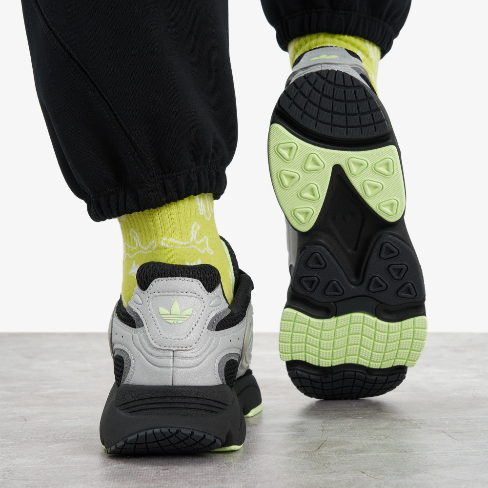 Женские кроссовки adidas Ozmillen - фото 10