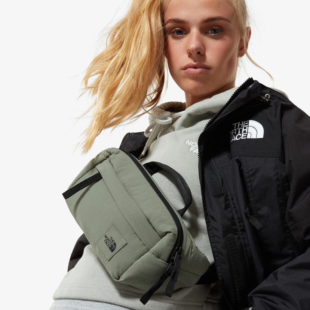 Сумка на пояс The North Face City Voyager Lumbar хаки цвет — купить за ...