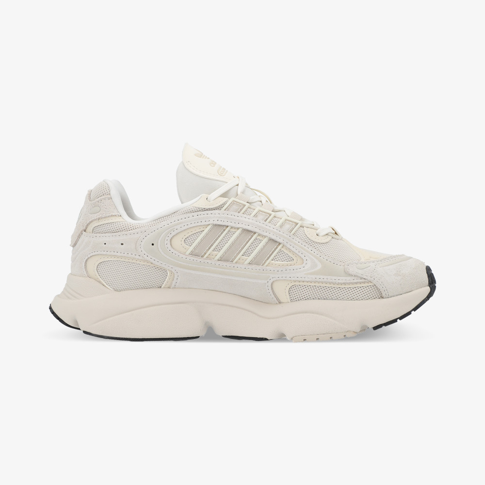Женские кроссовки adidas Ozmillen - фото 4
