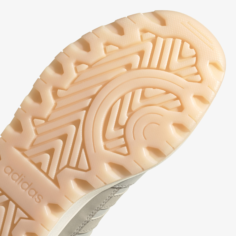 Женские кроссовки adidas Frozetic - фото 8