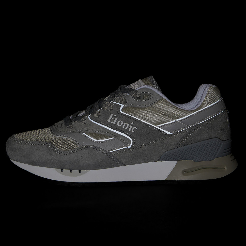 Кроссовки etonic stable base. Etonic кроссовки stable Base Lady. Кроссовки Etonic серые. Кроссовки мужские Etonic stable Base на ноге