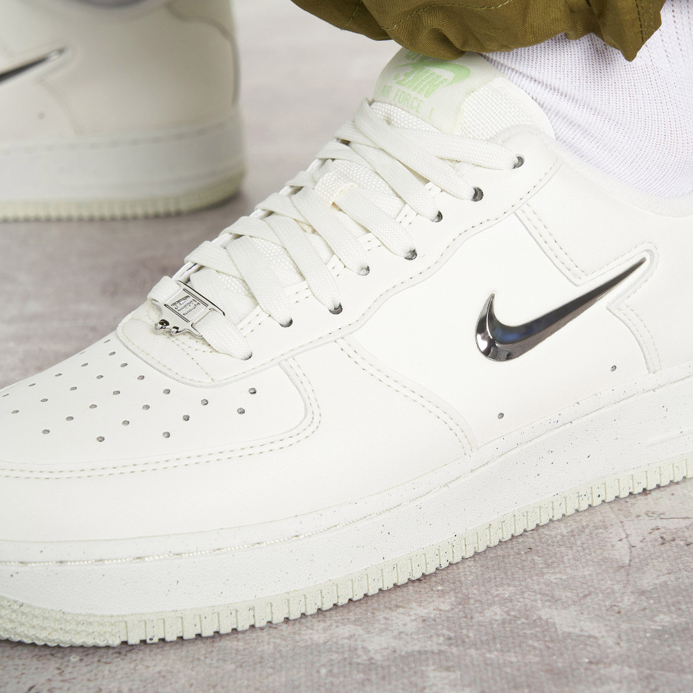 Женские кеды Nike Air Force 1 '07 Next Nature Se - фото 9