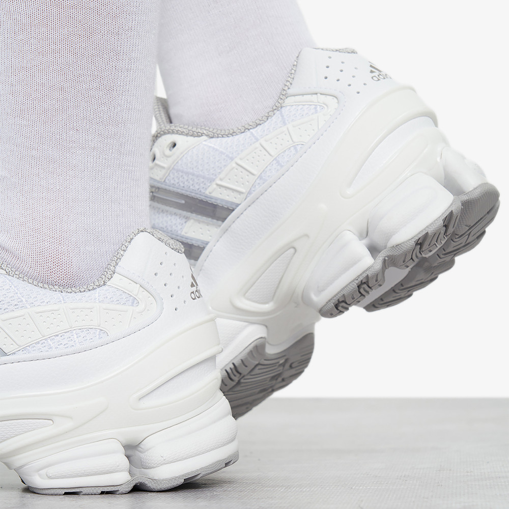 Кроссовки adidas Ozweego Pro унисекс - фото 9