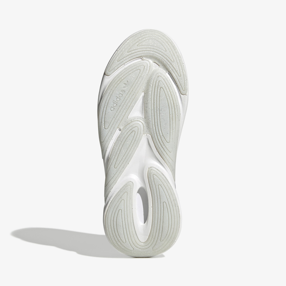 Женские кроссовки adidas Ozelia - фото 6