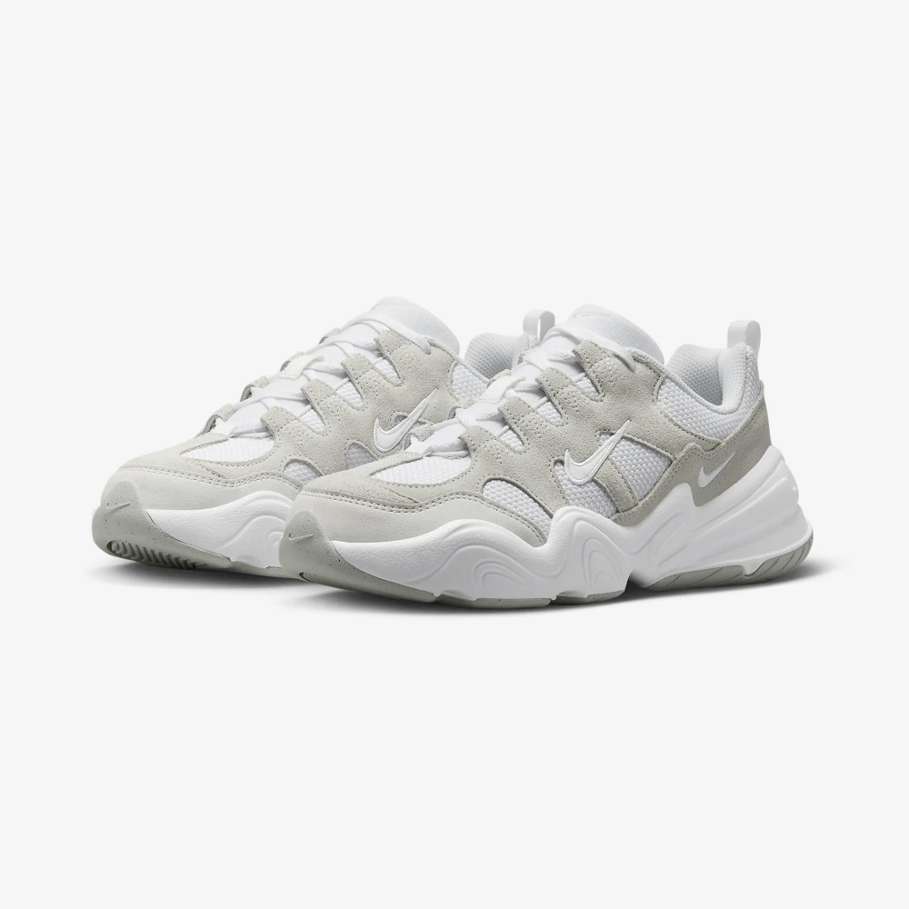 Женские кроссовки Nike Tech Hera - фото 2