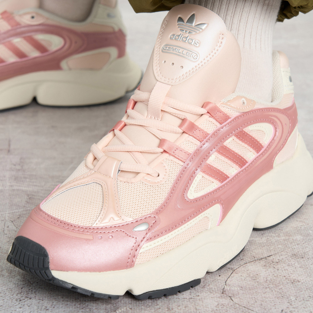 Женские кроссовки adidas Ozmillen - фото 9