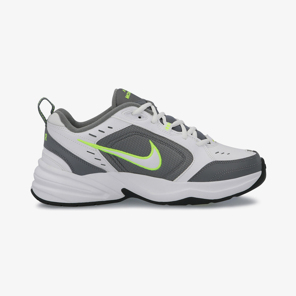 Nike air 2025 monarch outlet