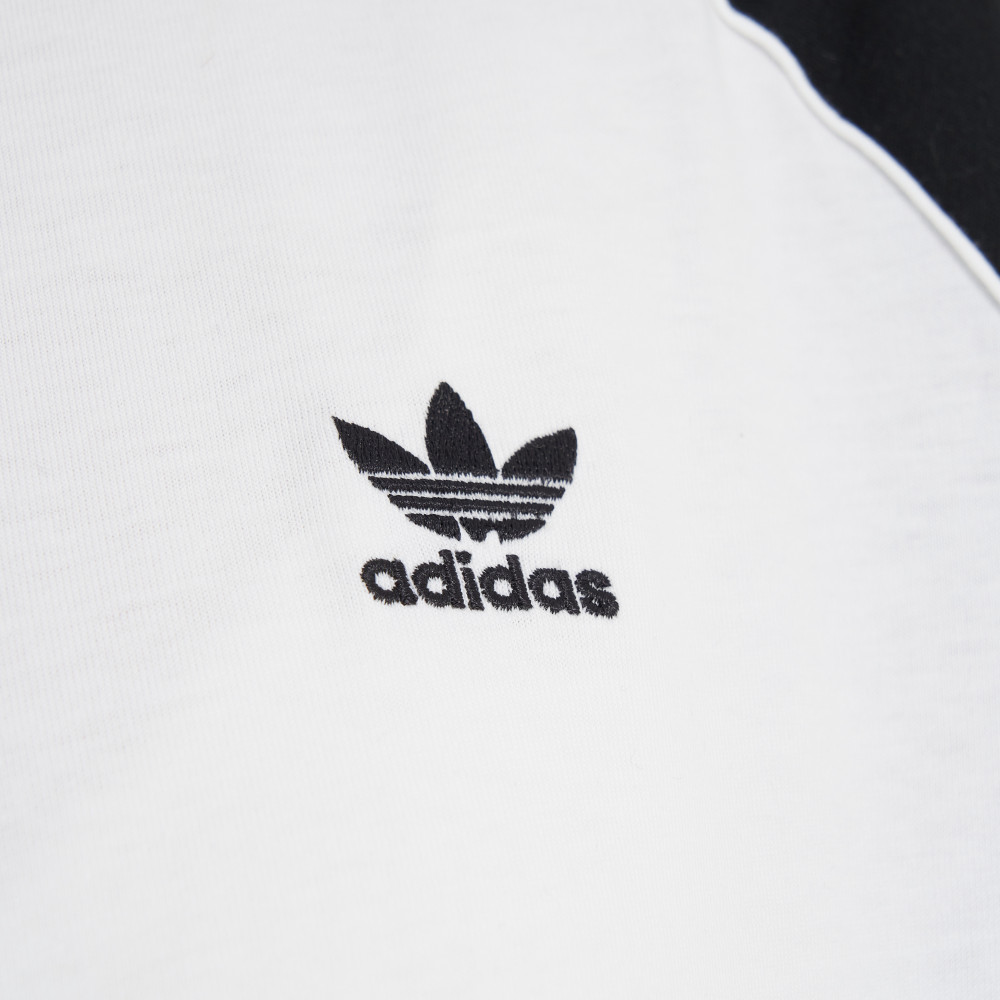 Женская футболка adidas Blocked - фото 6