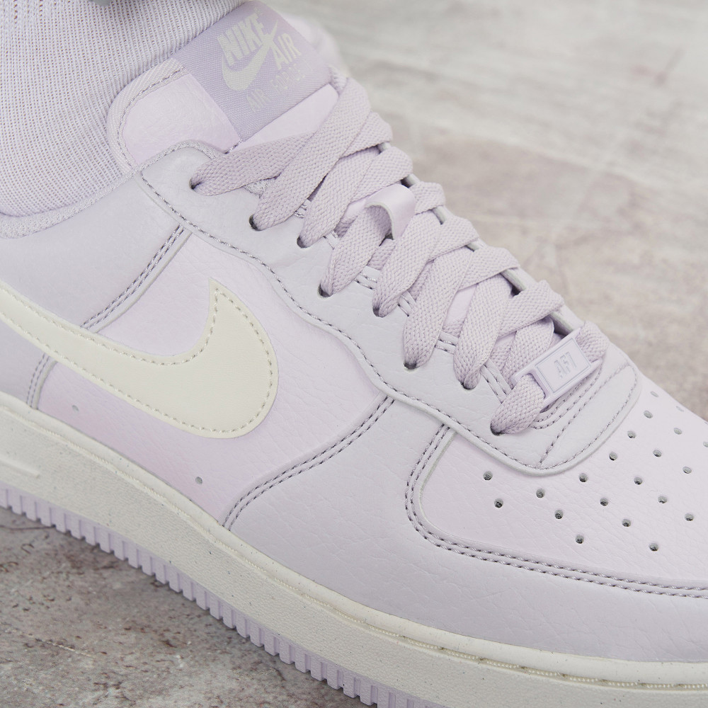 Женские кеды Nike Air Force 1 '07 Next Nature - фото 10