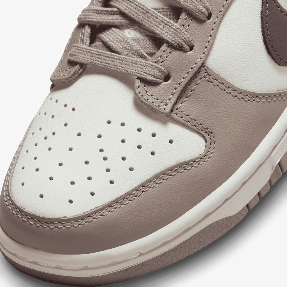 Женские кеды Nike Nike Dunk Low - фото 7
