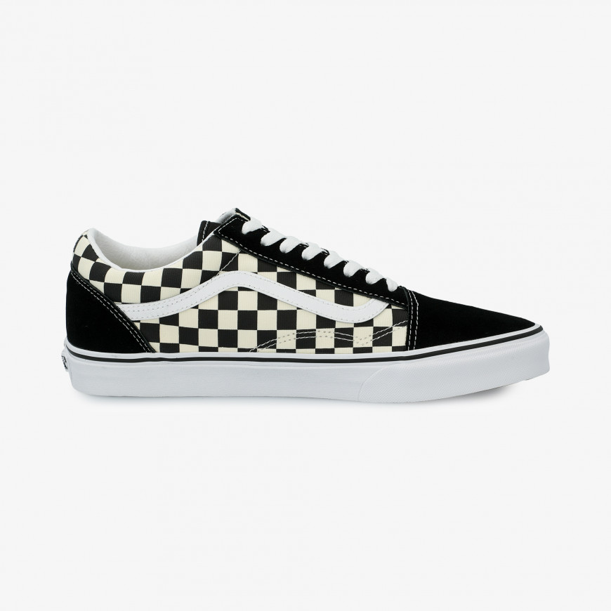 vans black and white