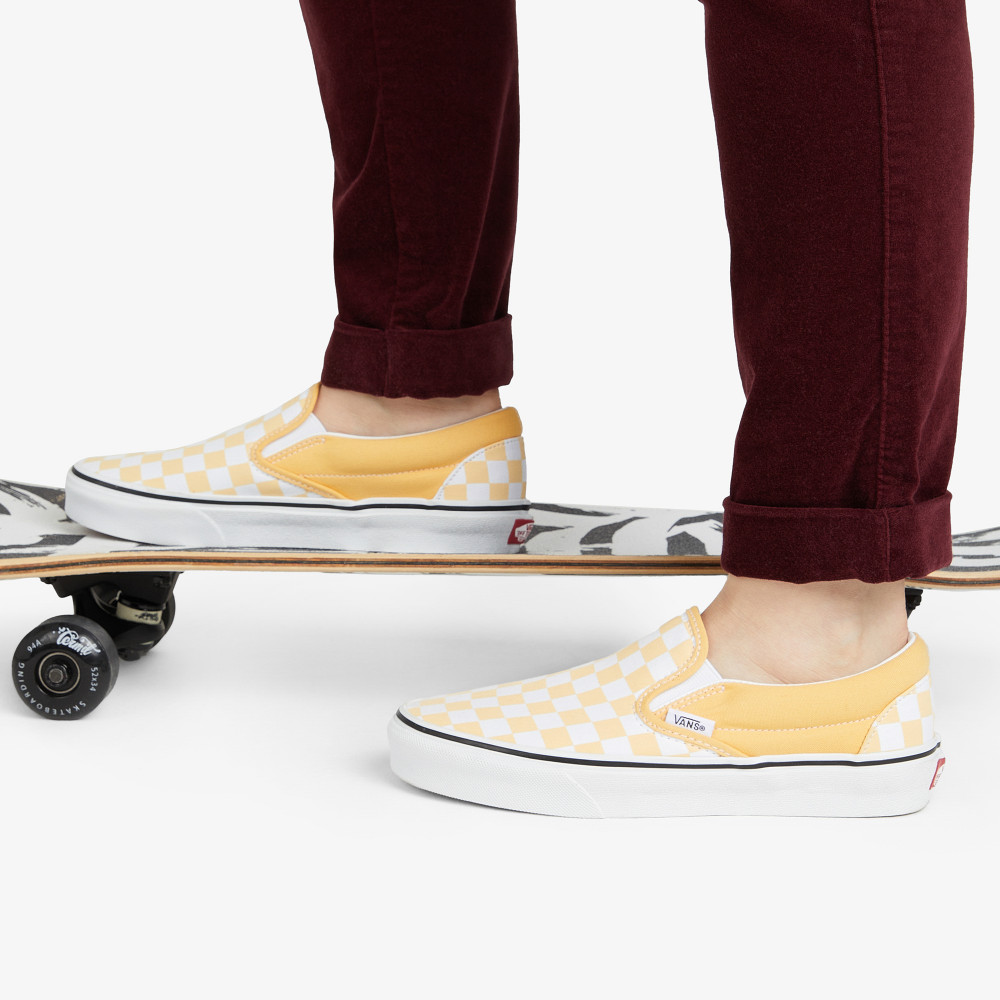 Vans authentic deals slip on