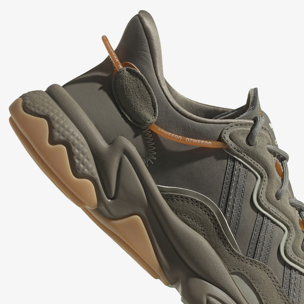 Мужские кроссовки adidas Ozweego - фото 7