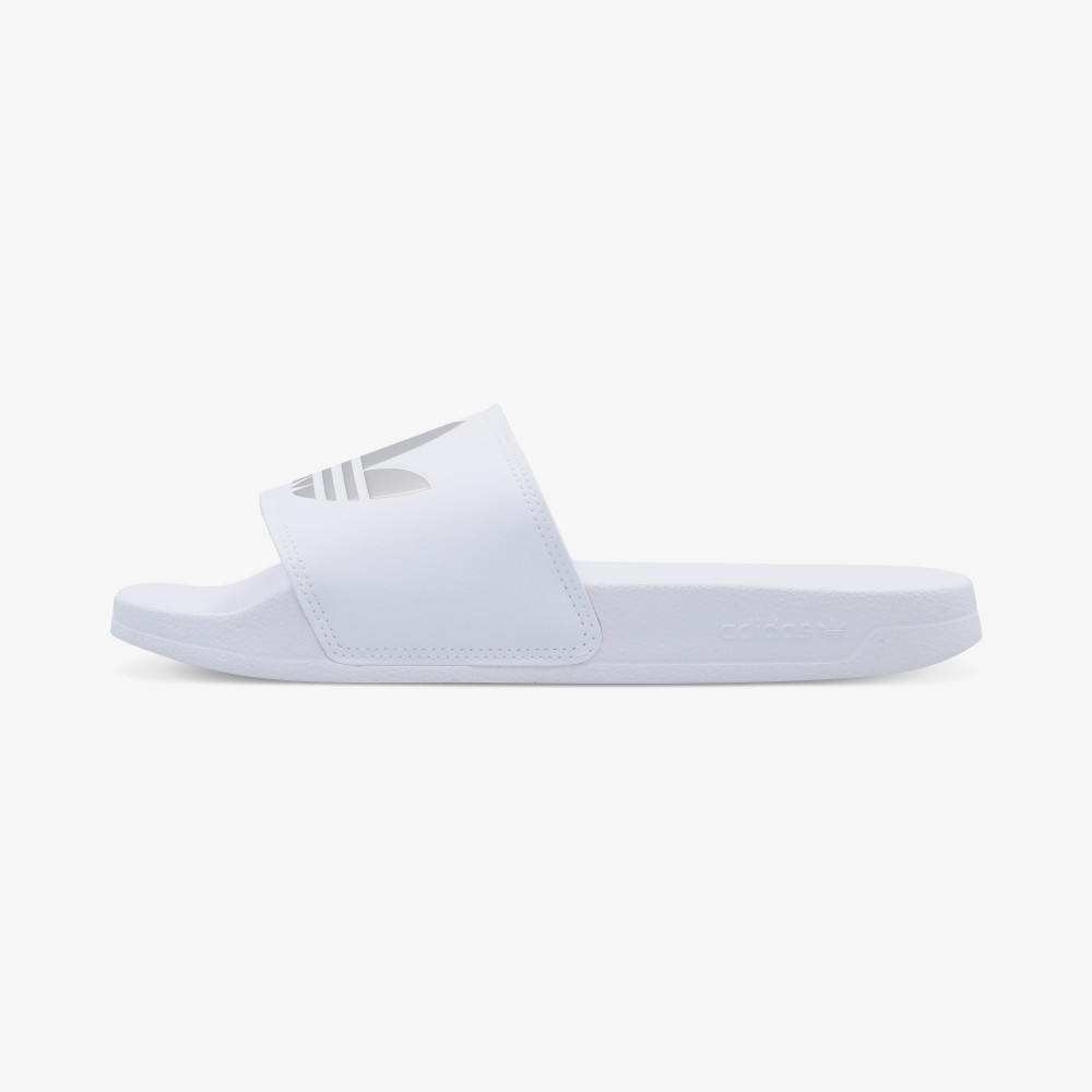 Adidas hot sale adilette logo