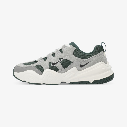 Женские кроссовки Nike Tech Hera