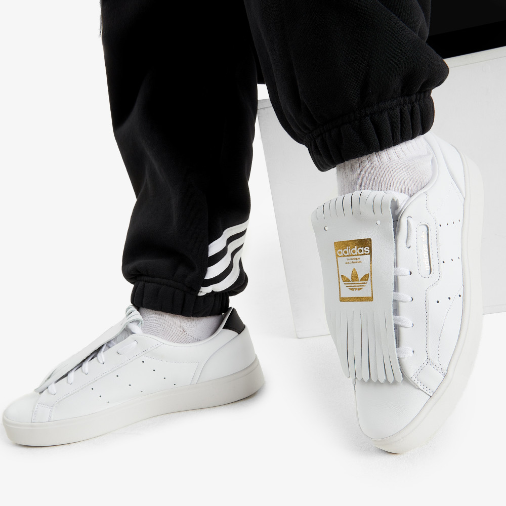 Adidas store sleek originals