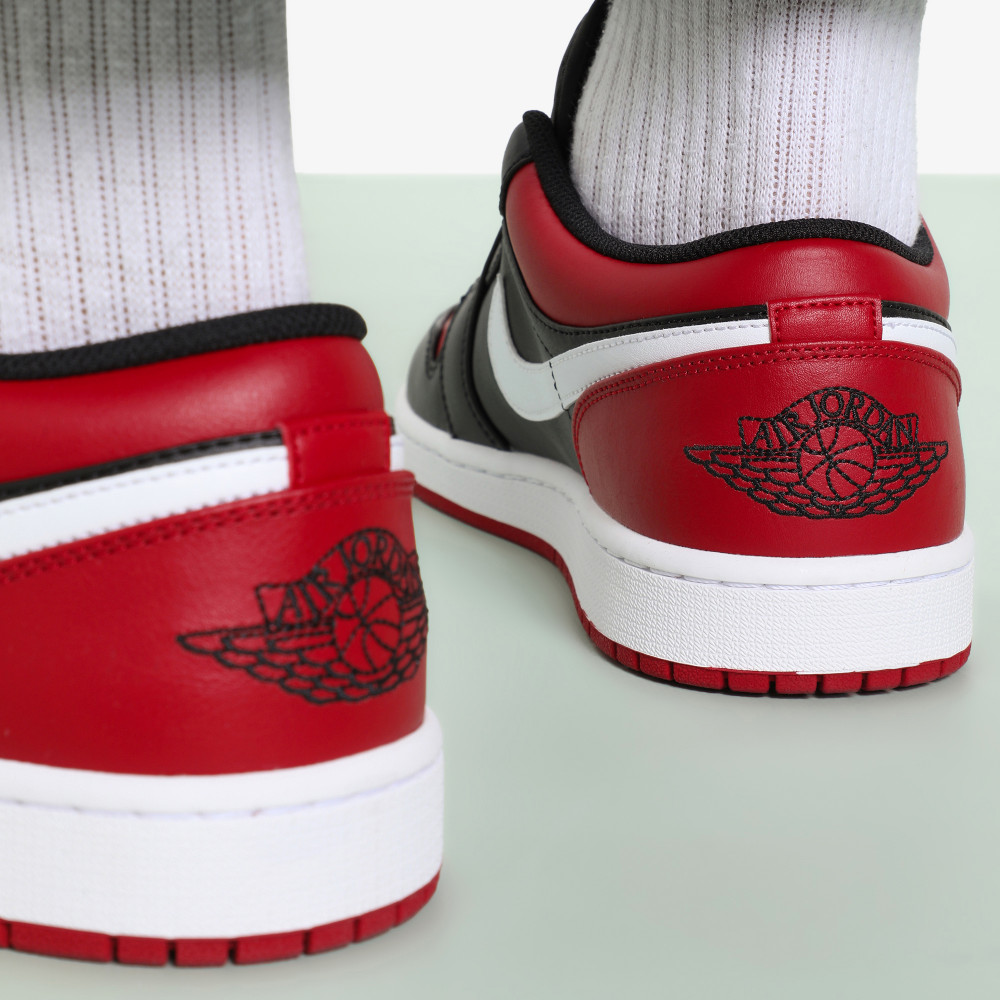 Nike air jordan 1 low red white hotsell