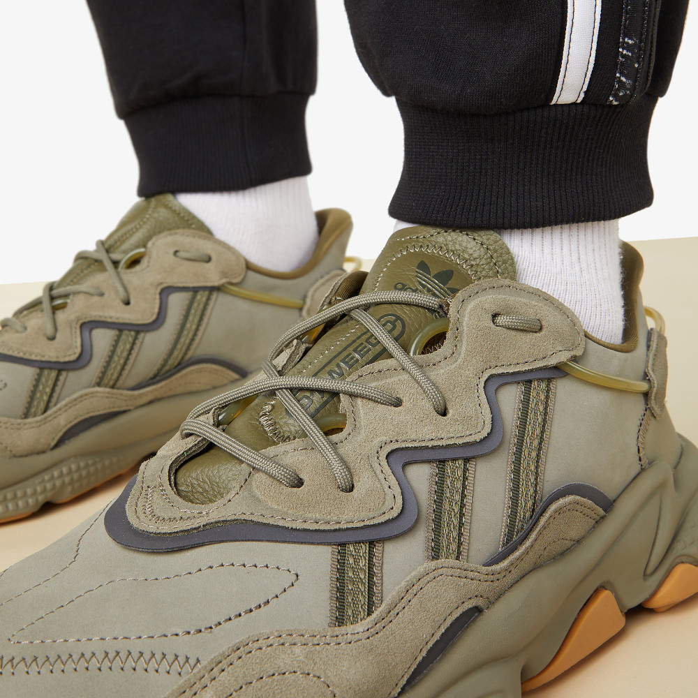 Adidas ozweego night outlet cargo