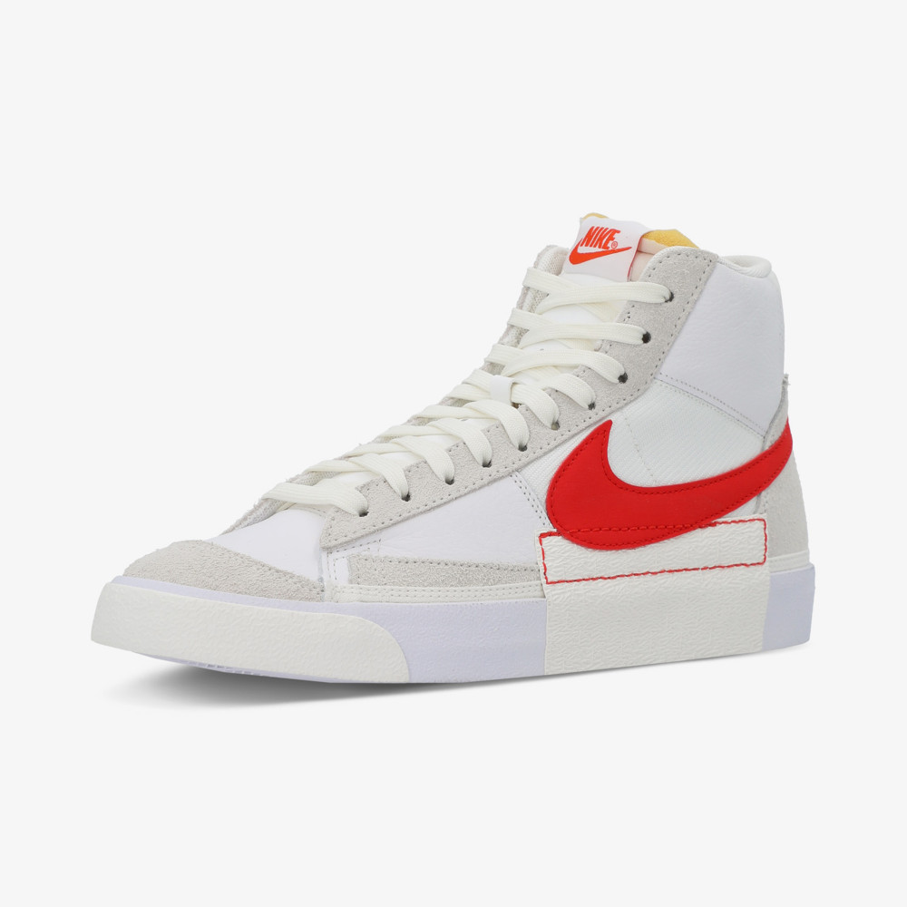 Nike blazer hotsell white red swoosh