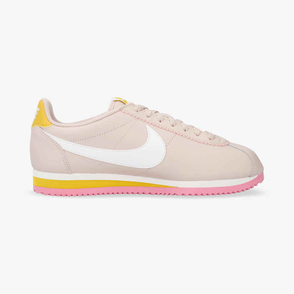 Nike classic 2025 cortez leather pink