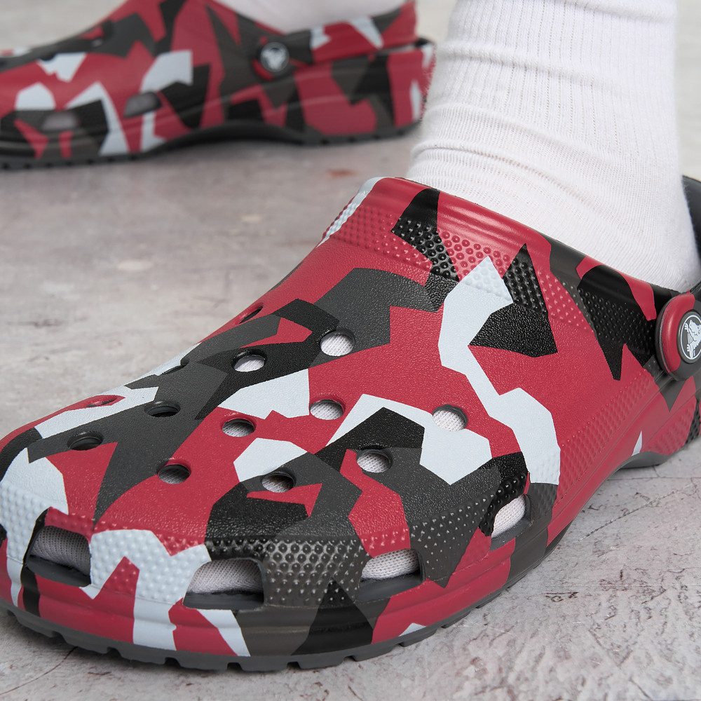 Мужские сабо Crocs Geo Camo - фото 9