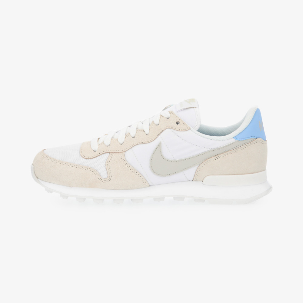 Nike internationalist light on sale bone