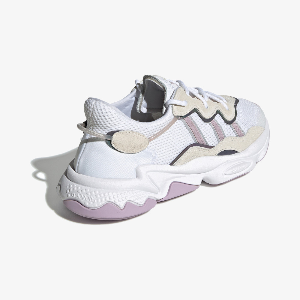 Adidas ozweego blanches new arrivals