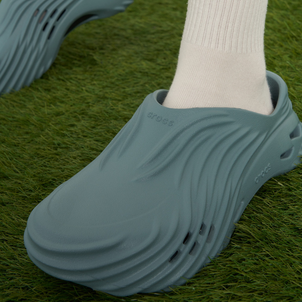 Сабо Crocs Echo Wave унисекс - фото 9