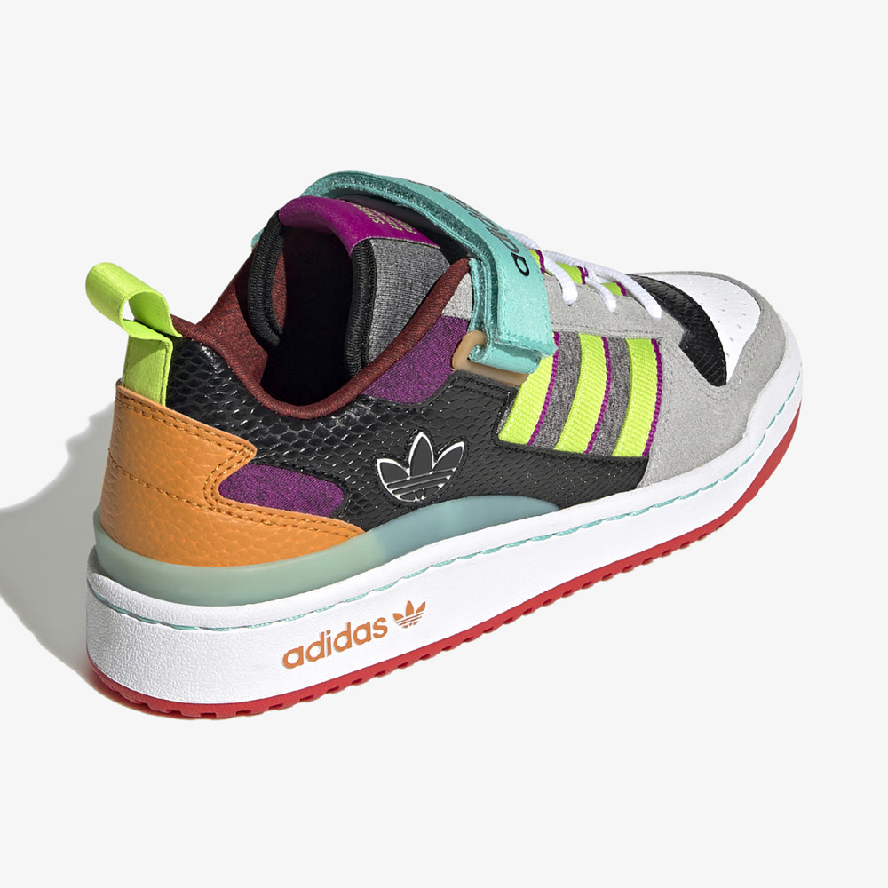 Adidas forum shop low sneakers