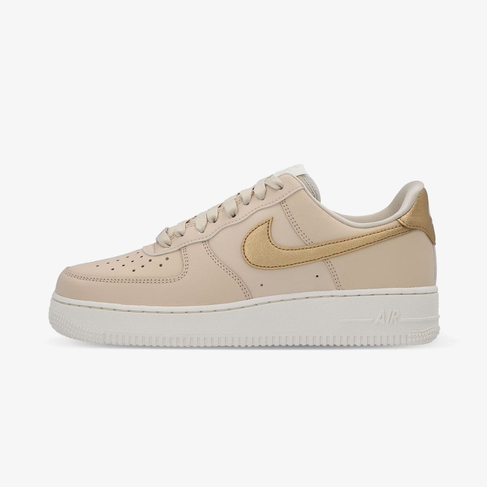 Nike oro e nere on sale