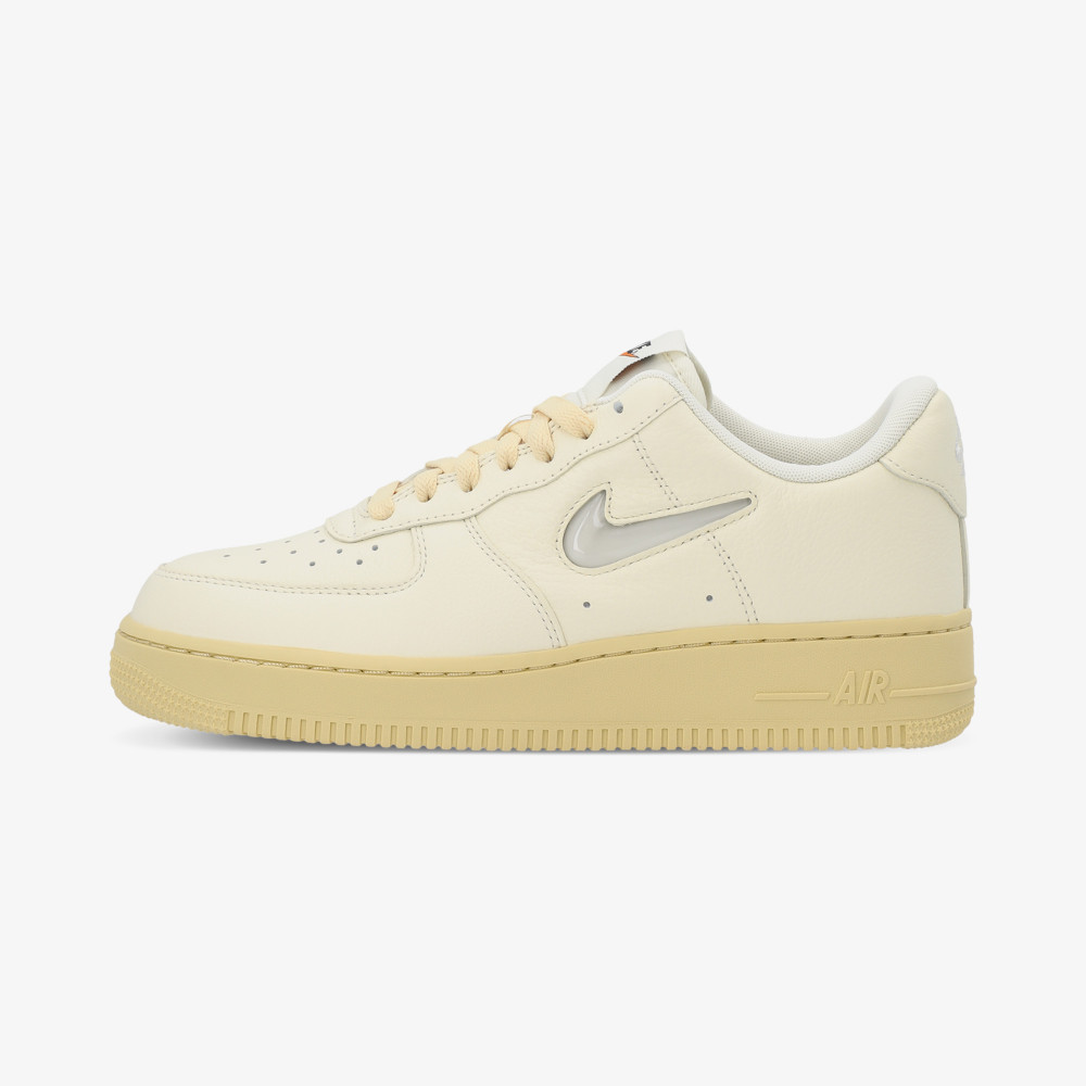 Nike air force store 1 07 cream