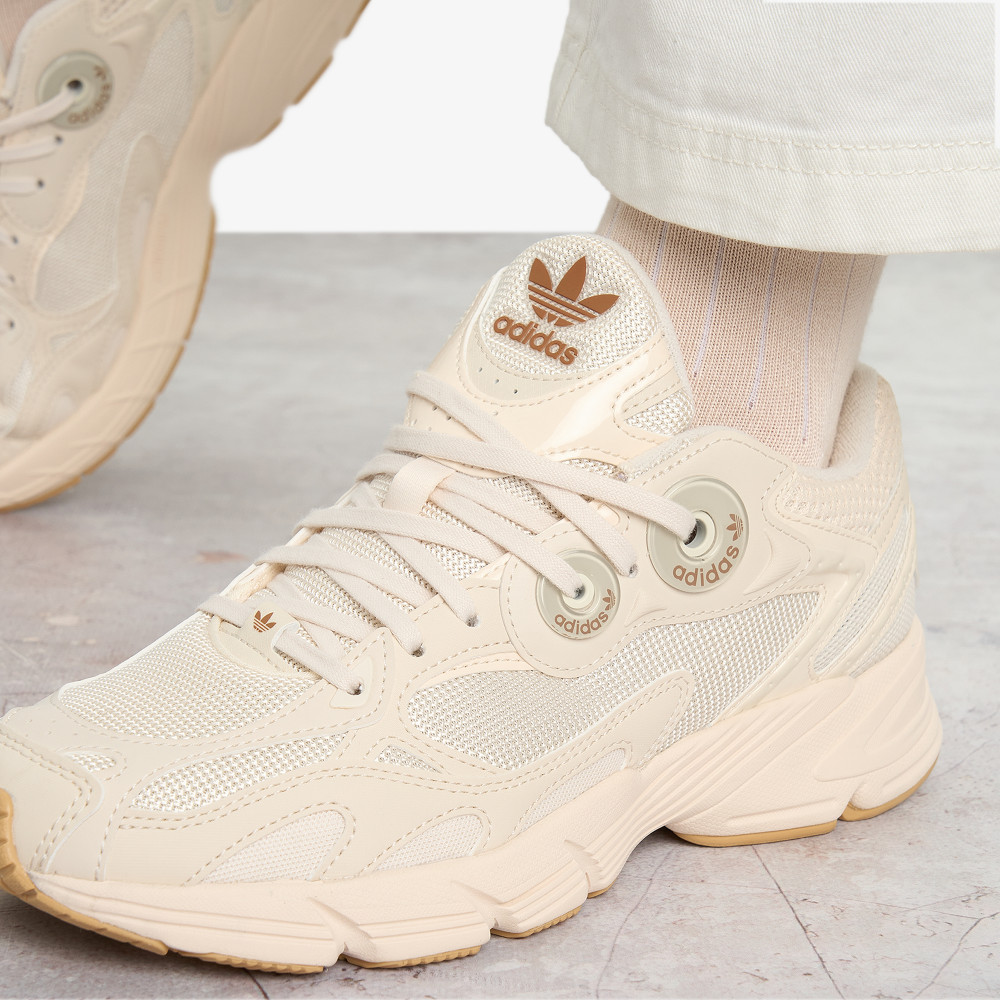 Женские кроссовки adidas Astir - фото 9